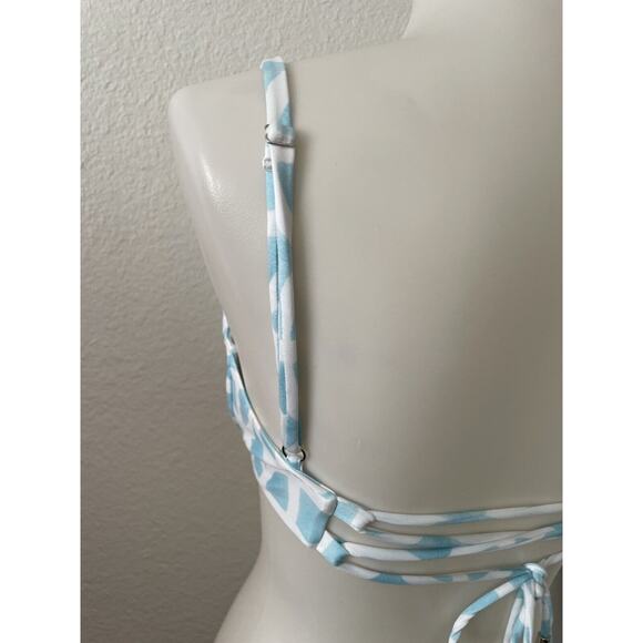 Kenny Flowers Swimsuit Bikini Top The Maldives Print Swimwear - Picture 5 of 7